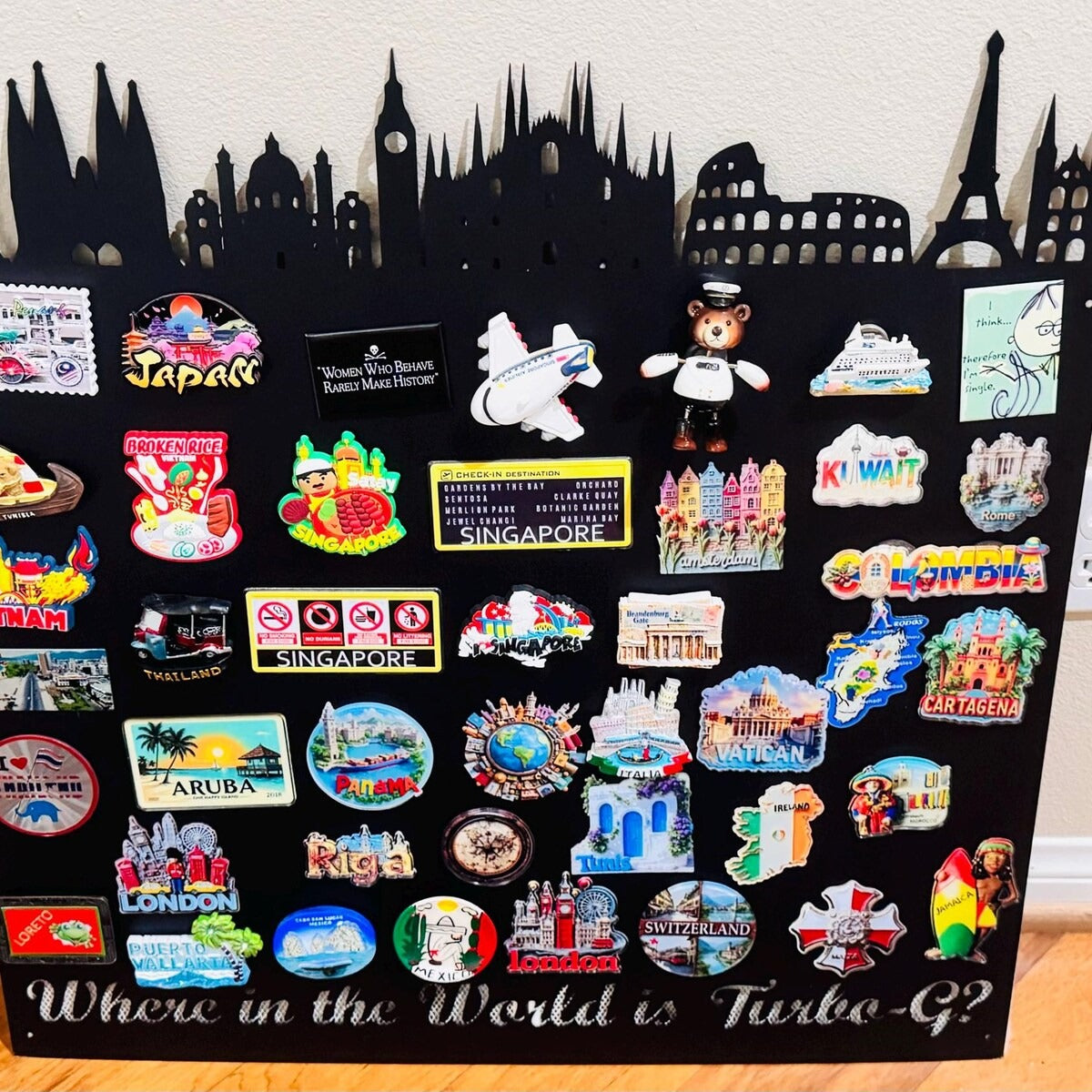 European Skyline Travel Magnet Display Board,Souvenir & Photo Organizer