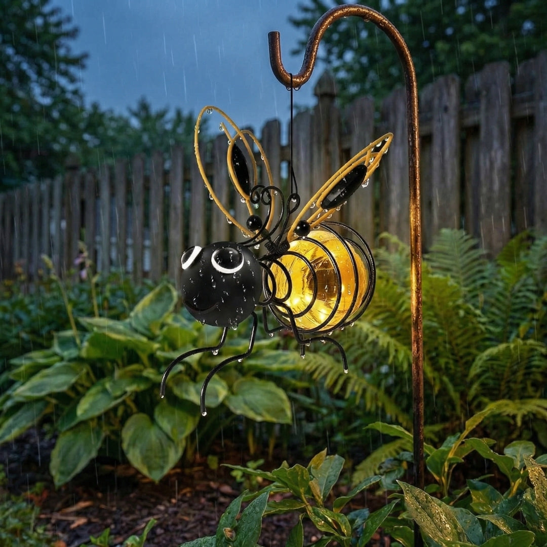 ✨  Create magic in the garden ! 🐝☀️🐝Hanging solar light for outdoor use -
